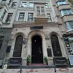 Hotel West Pera 3*