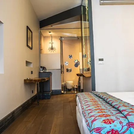 Hotel West Pera