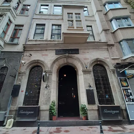 Hotel West Pera 3*