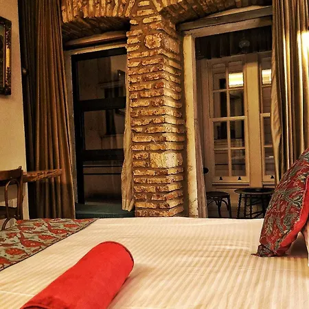 Hotel West Pera