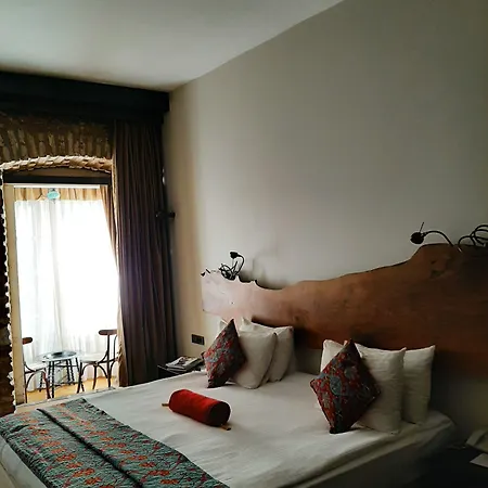Hotel West Pera