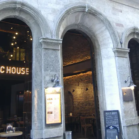 Hotel West Pera Istanboel