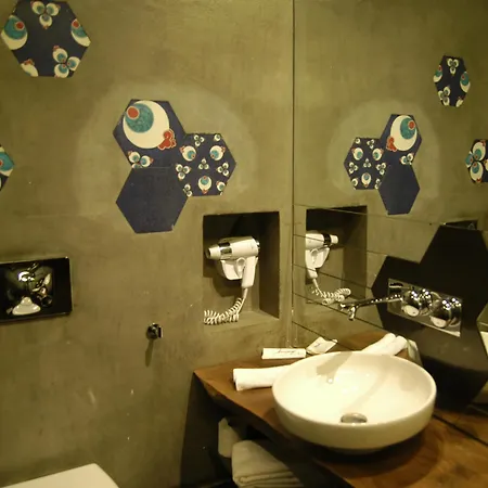 Hotel West Pera 3*
