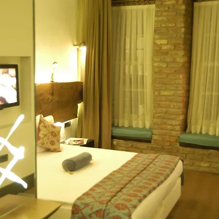 Hotel West Pera